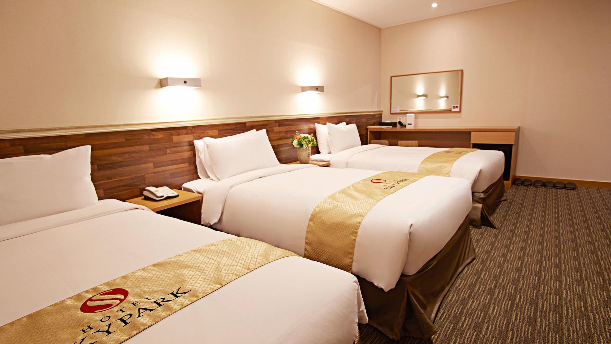 Hotel Skypark Myeongdong 1 Seoul Exterior photo