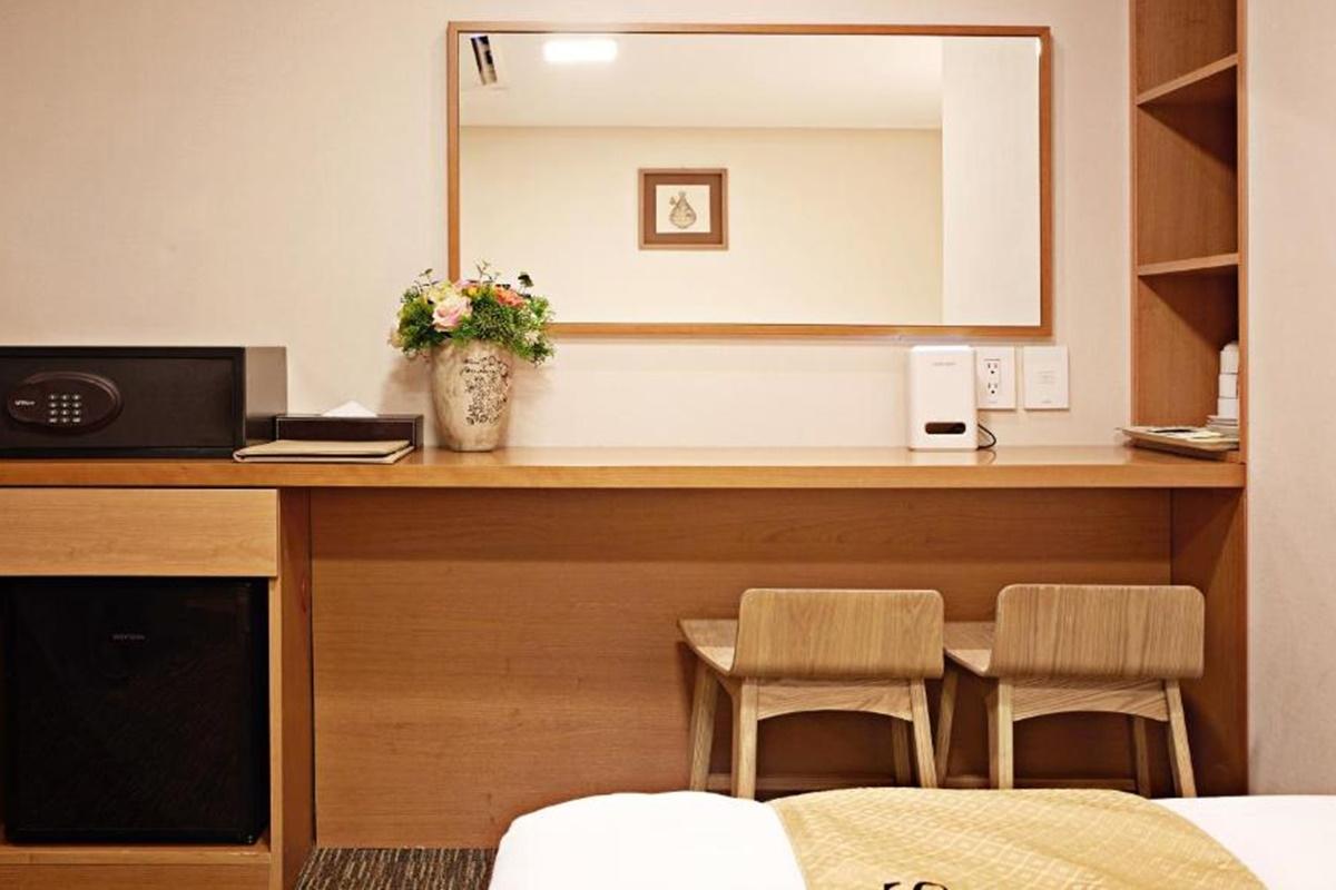 Hotel Skypark Myeongdong 1 Seoul Exterior photo