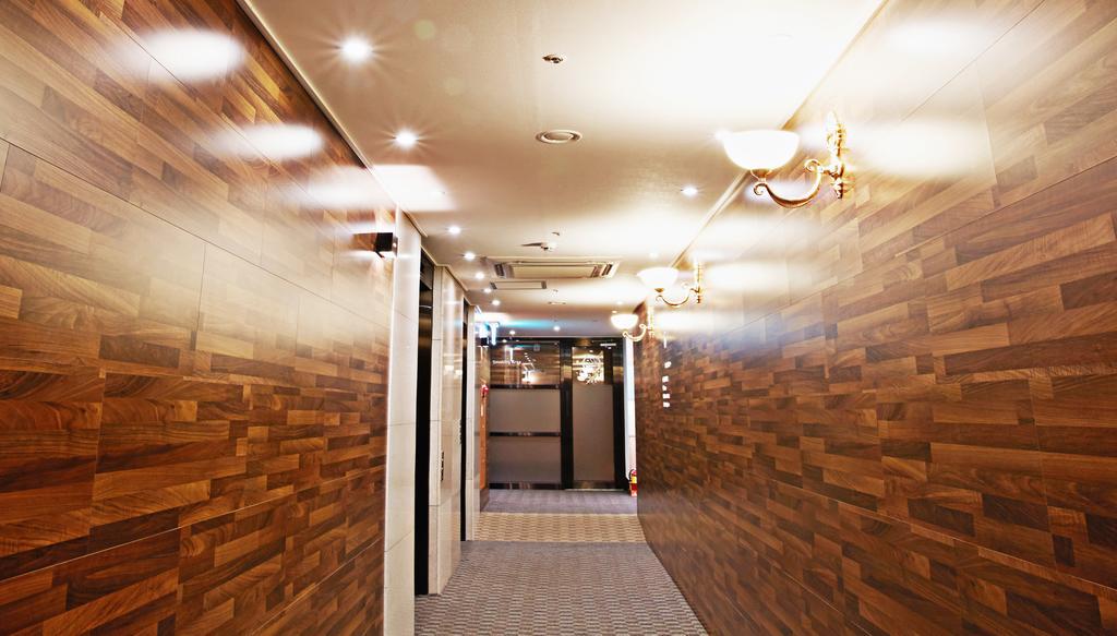 Hotel Skypark Myeongdong 1 Seoul Exterior photo